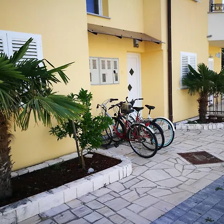 Lägenhet Kovacicek 3 Biograd Na Moru